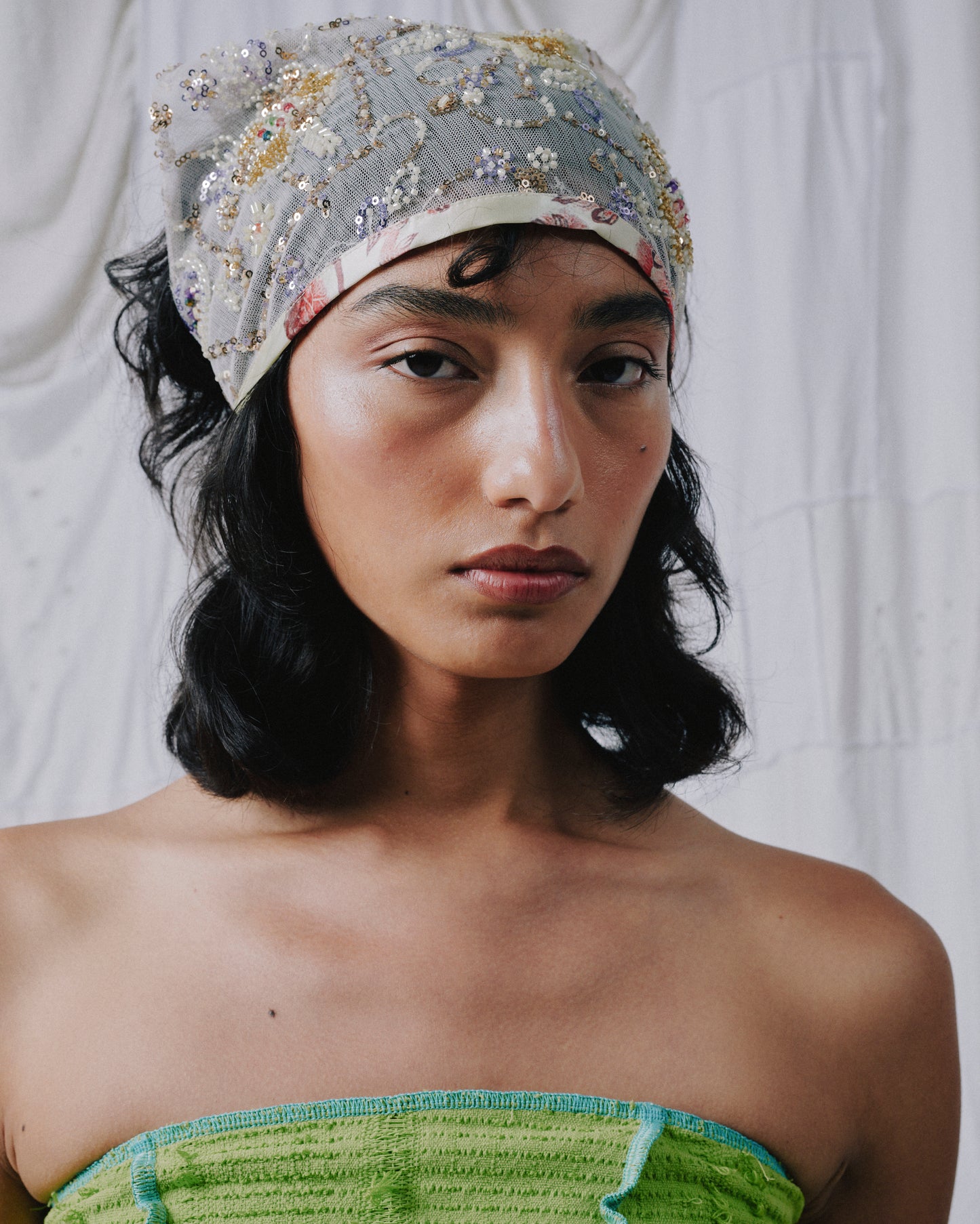 Beaded Lace Pañuelo - Frozen
