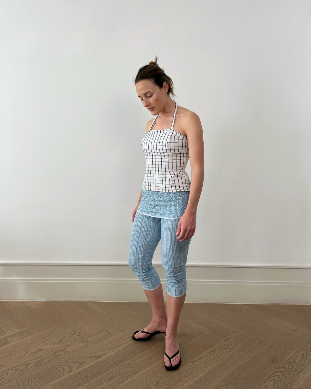 Stretch Weave Folded Waistband Capri Trousers With Rivets