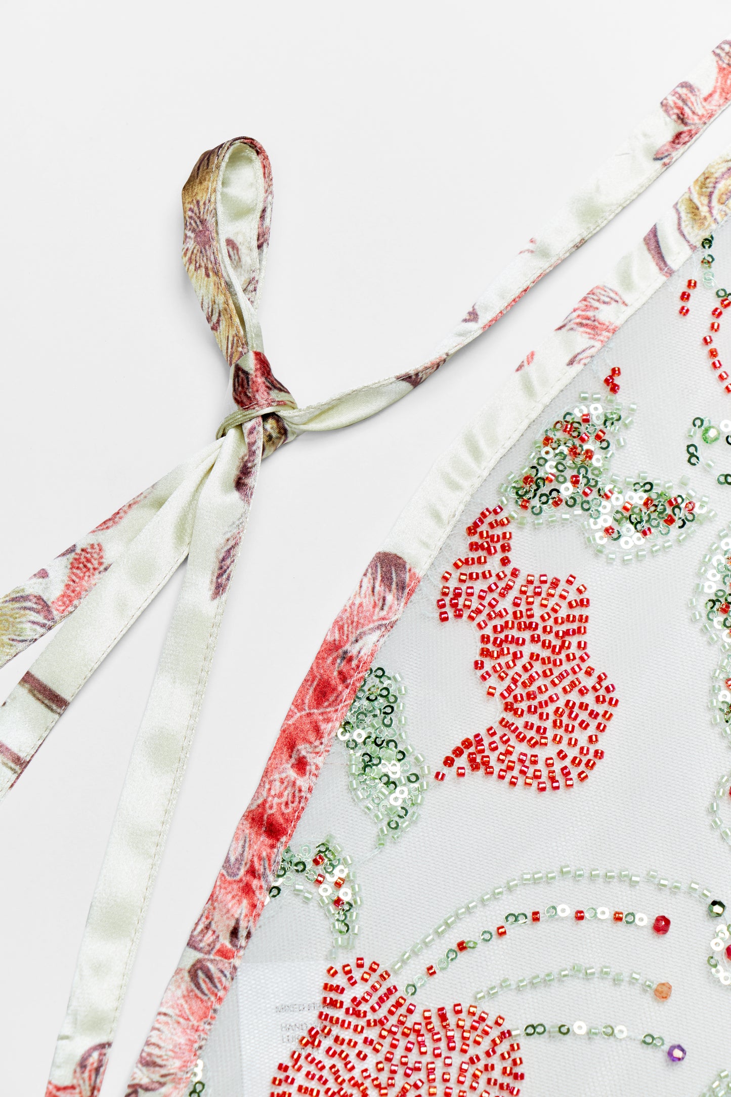 Beaded Lace Pañuelo - Camellia